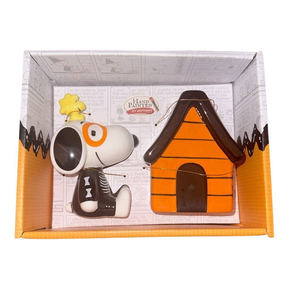 Peanuts Black and Orange Snoopy salt & pepper shakers Halloween Holiday Decor